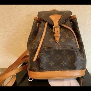 Louis Vuitton Montsouris PM